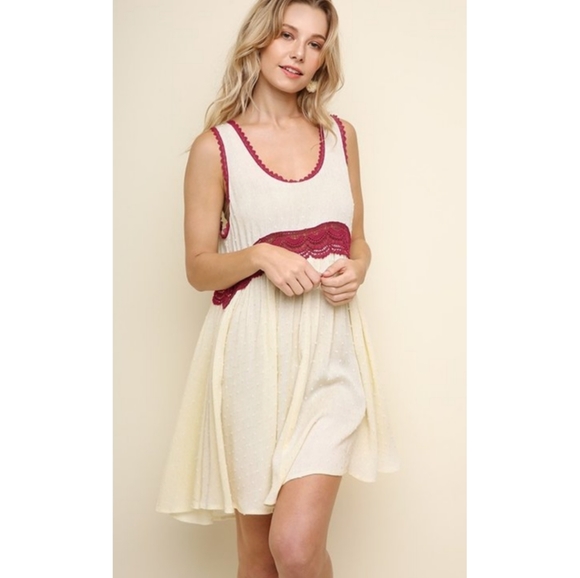 🆕🌿BOUTIQUE SHIFT DRESS🌿 - Picture 3 of 4